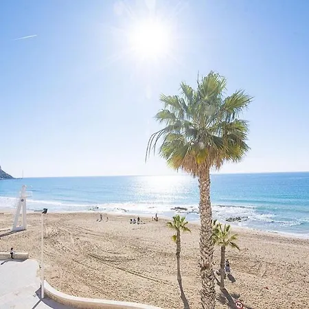 Liberty 4 Personas Centro Calpe